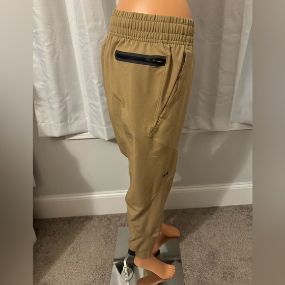 Great Under Armour size L khaki drawstring joggers worn once - Picture 4 of 5